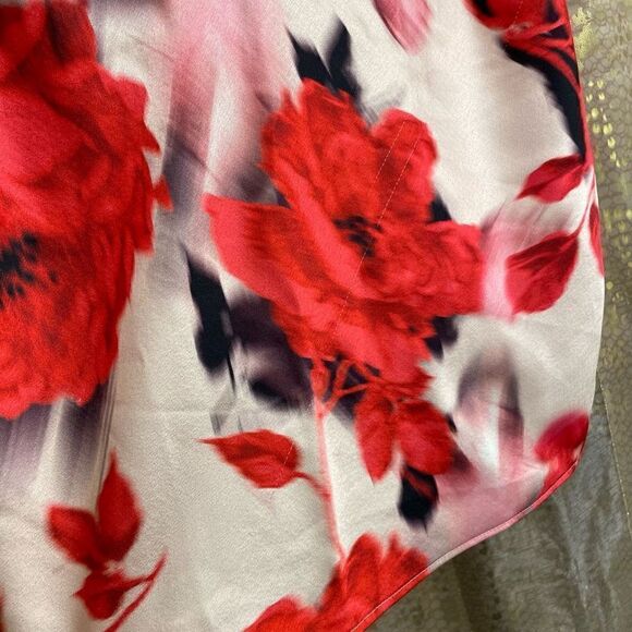 Victoria’s Secret red rose floral silky strappy camisole top, size S - Picture 4 of 5